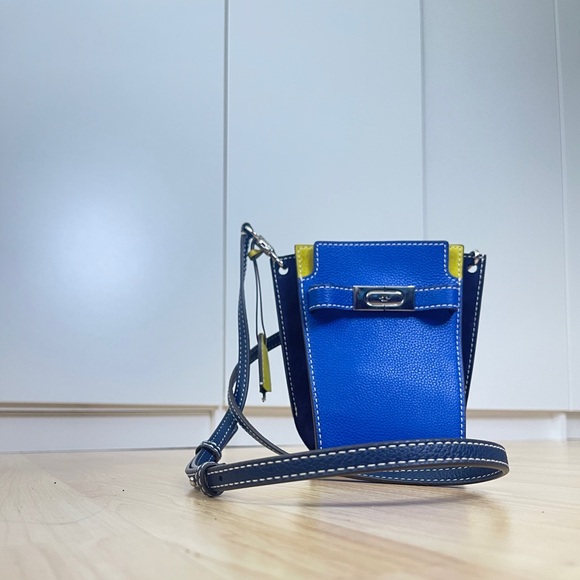 Tory Burch Handbags - Tory Burch Petite Lee Radziwill Garden Blue and Yellow Crossbody Bag NWT